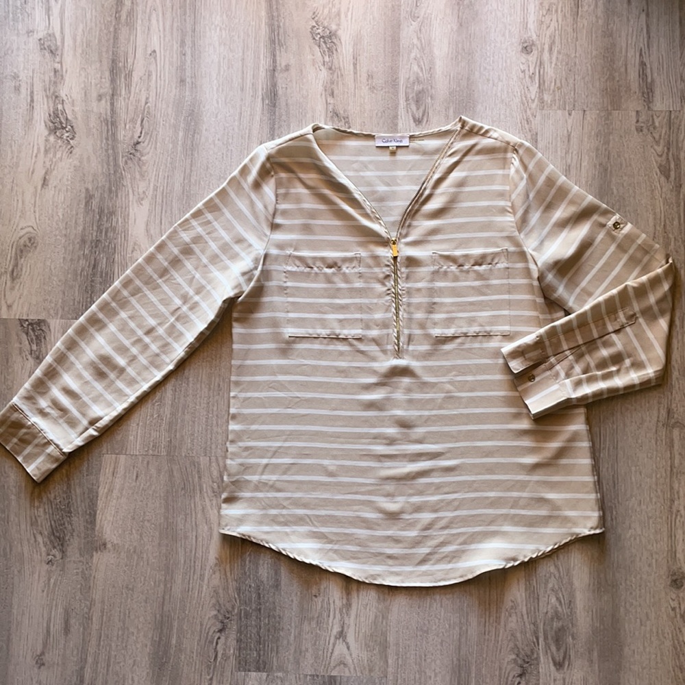 Women’s loose fit roll sleeve shirt